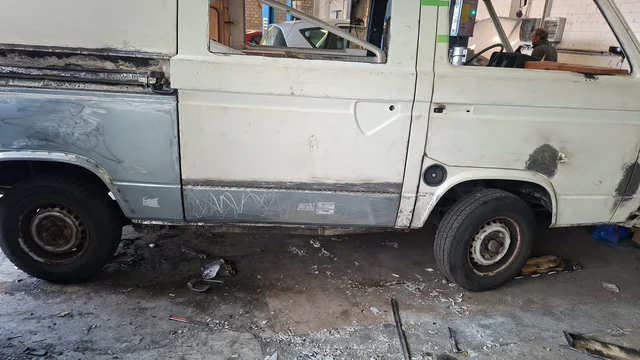 VW T3 bei der Restaurierung